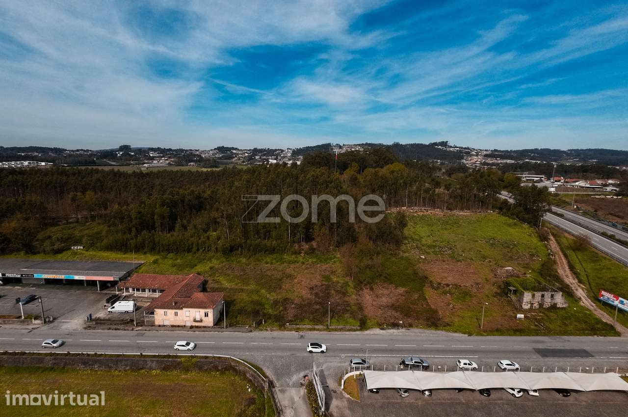 Terreno Urbano 3.532m2 - Grande imagem: 4/24