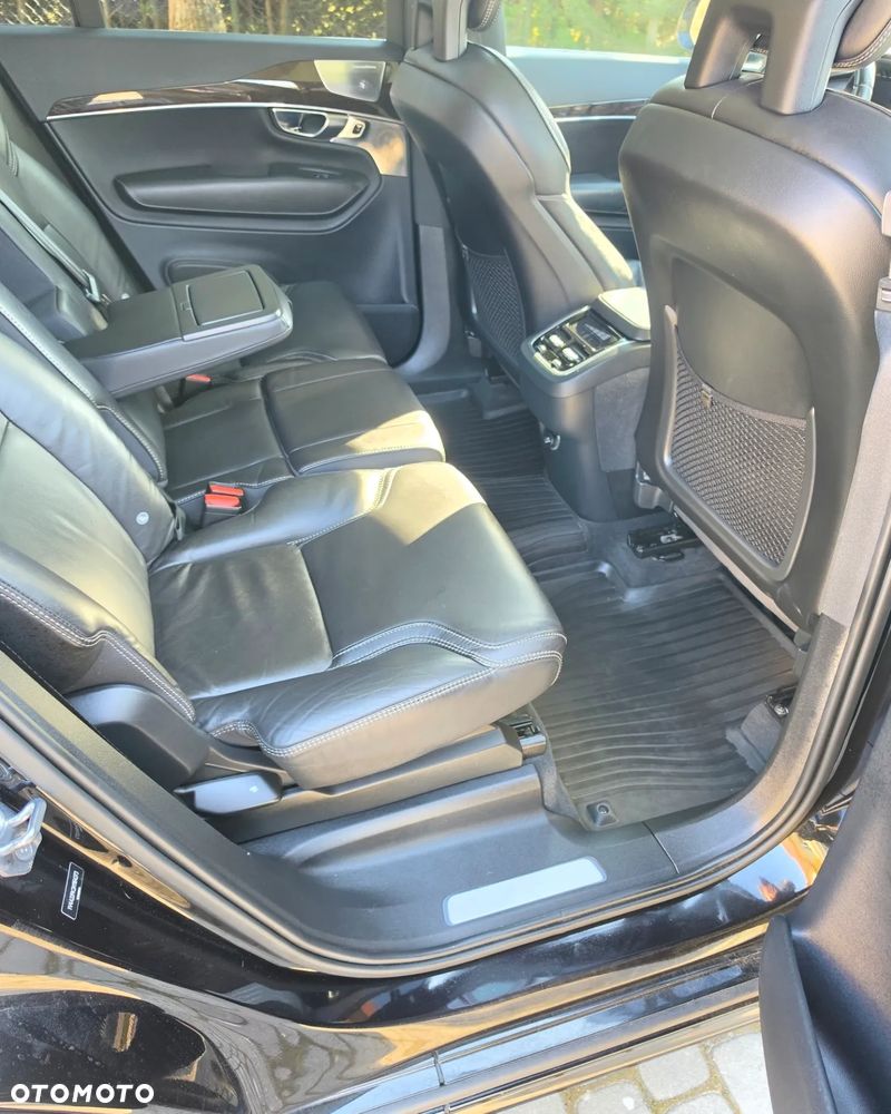 Volvo XC 90 T6 AWD Momentum 7os - 16