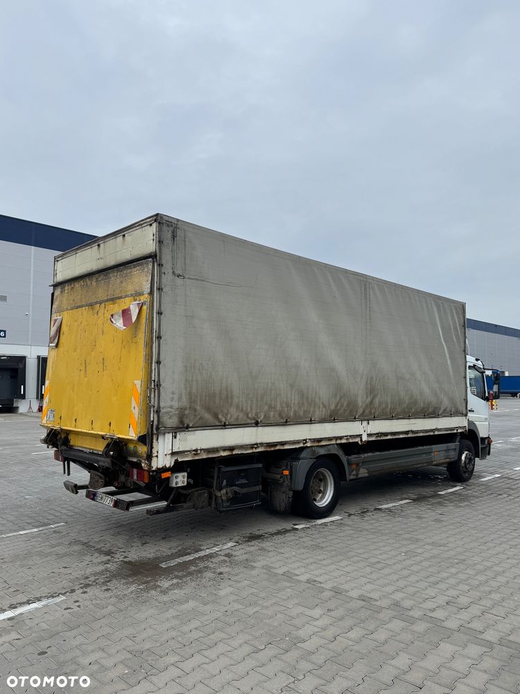 Mercedes-Benz 1218 - 6