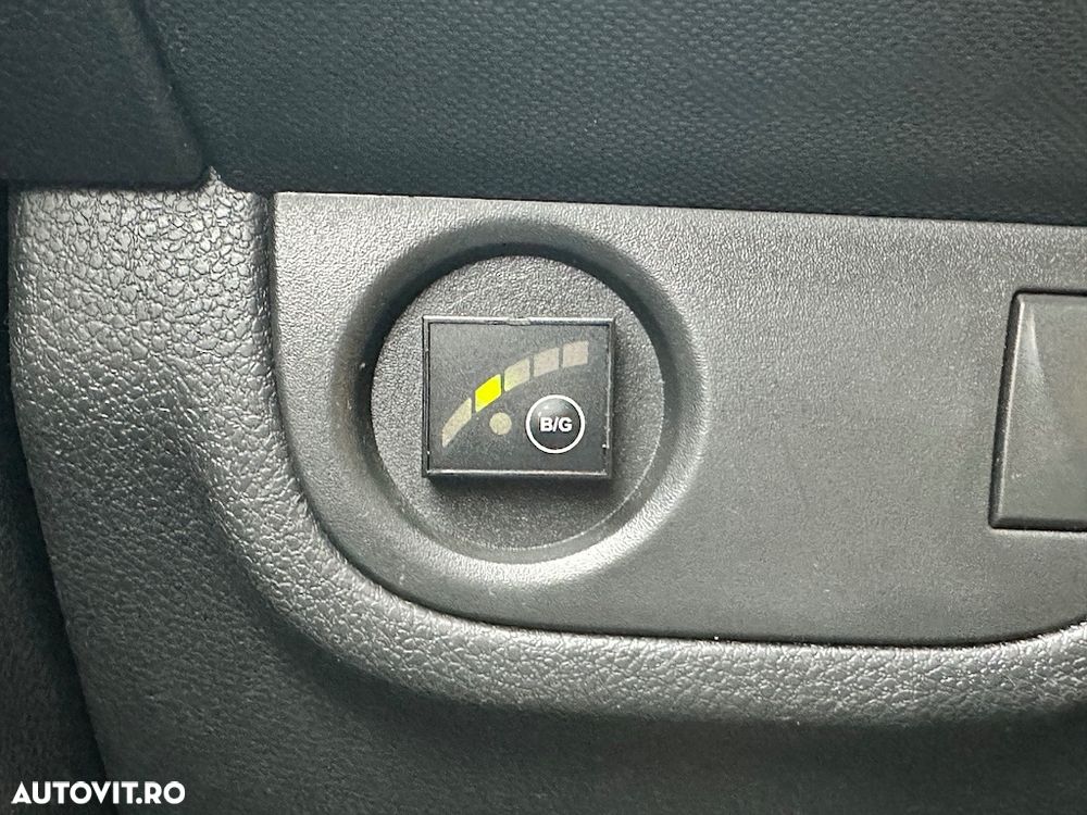 Dacia Logan 1.0 SCe SL PLUS - 8