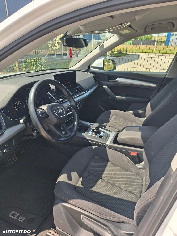 Audi Q5 40 TDI quattro S tronic MHEV Advanced - 8