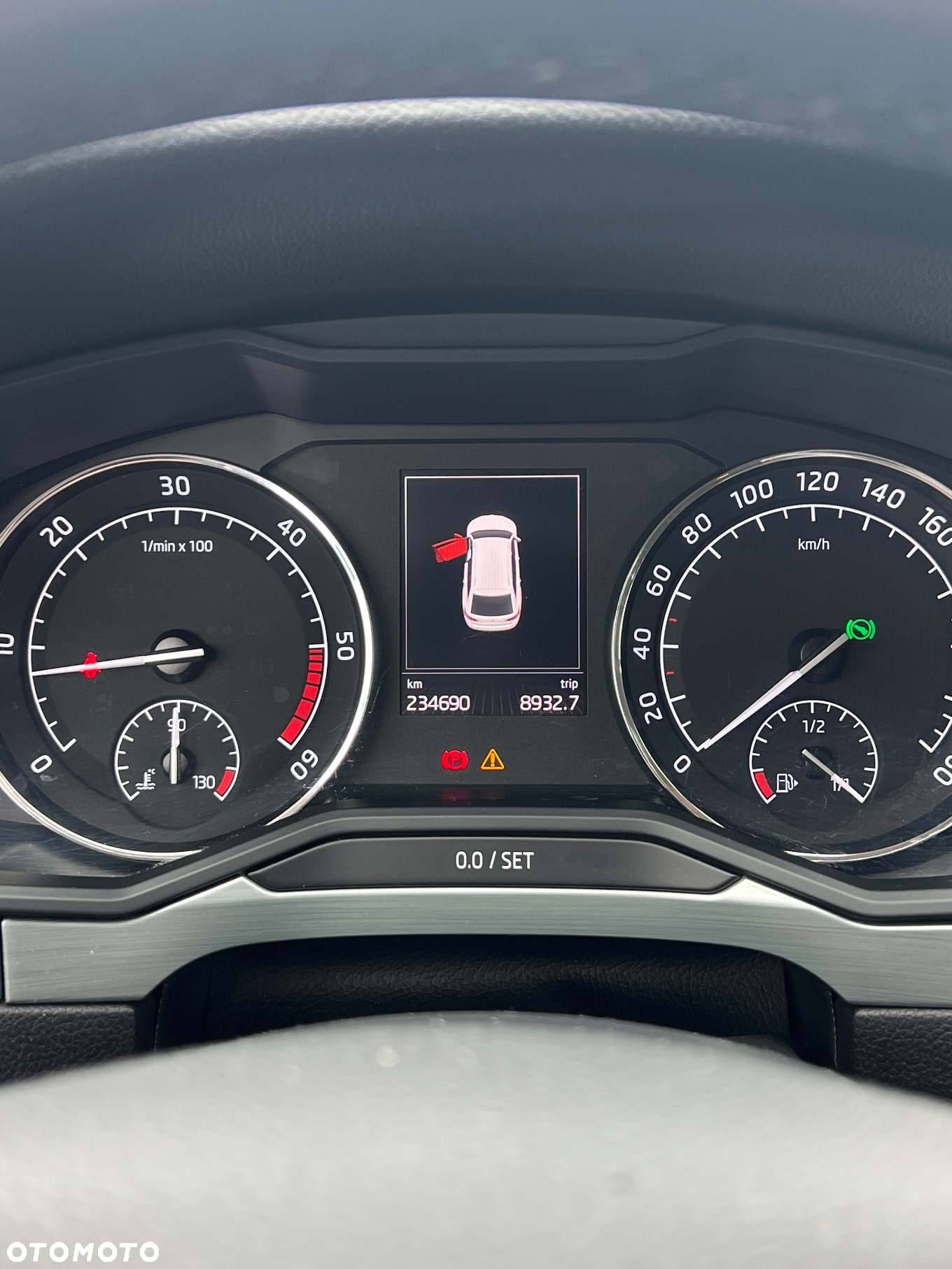 Skoda Superb 2.0 TDI Active DSG - 22