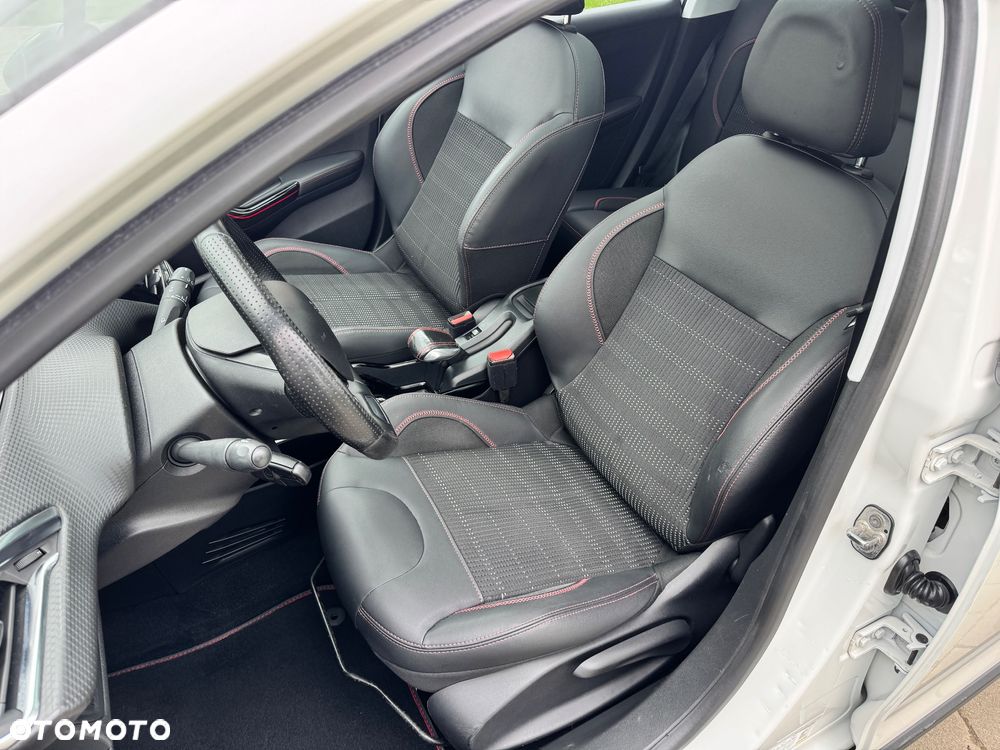 Peugeot 2008 BlueHDi 110 Allure - 12