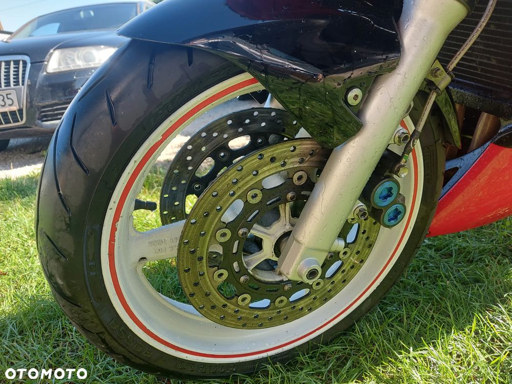 Yamaha R6 - 22
