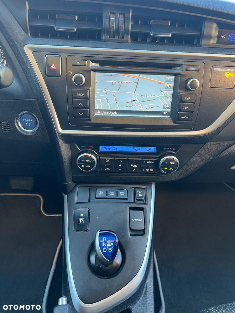 Toyota Auris 1.8 HSD Prestige NAVI - 22