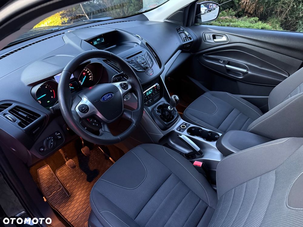 Ford Kuga 2.0 TDCi 4x4 Trend - 10
