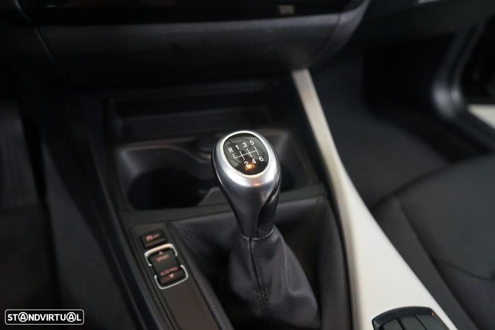 BMW 116 d Luxury Line - 28