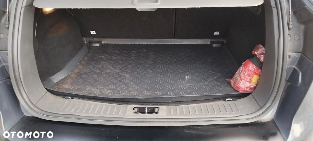 Ford Kuga 2.0 TDCi 4WD Trend - 27