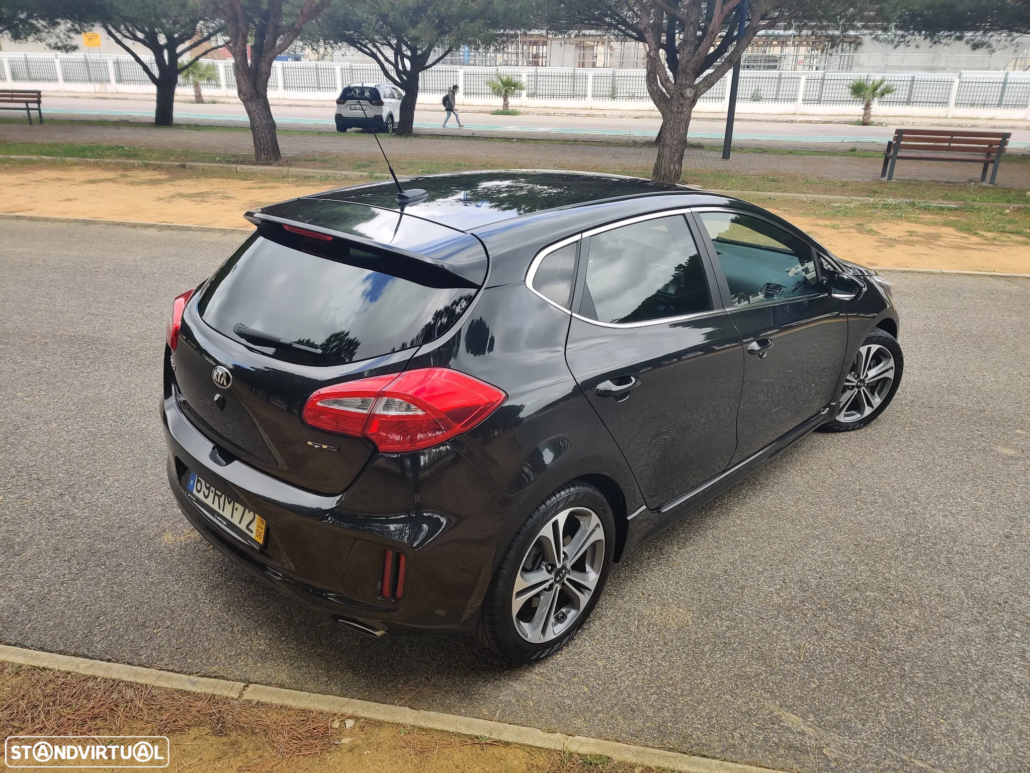 Kia Ceed 1.6 CRDi GT Line - 8