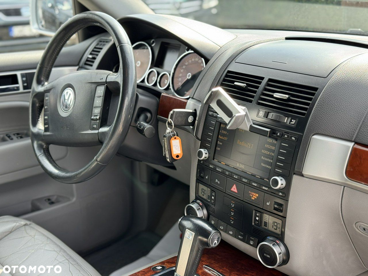 Volkswagen Touareg - 29