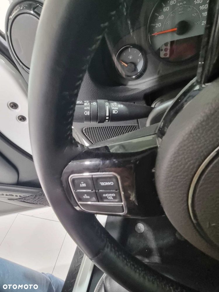 Jeep Wrangler - 28