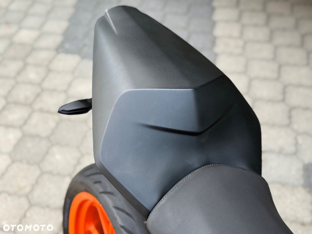KTM RC 125 - 19