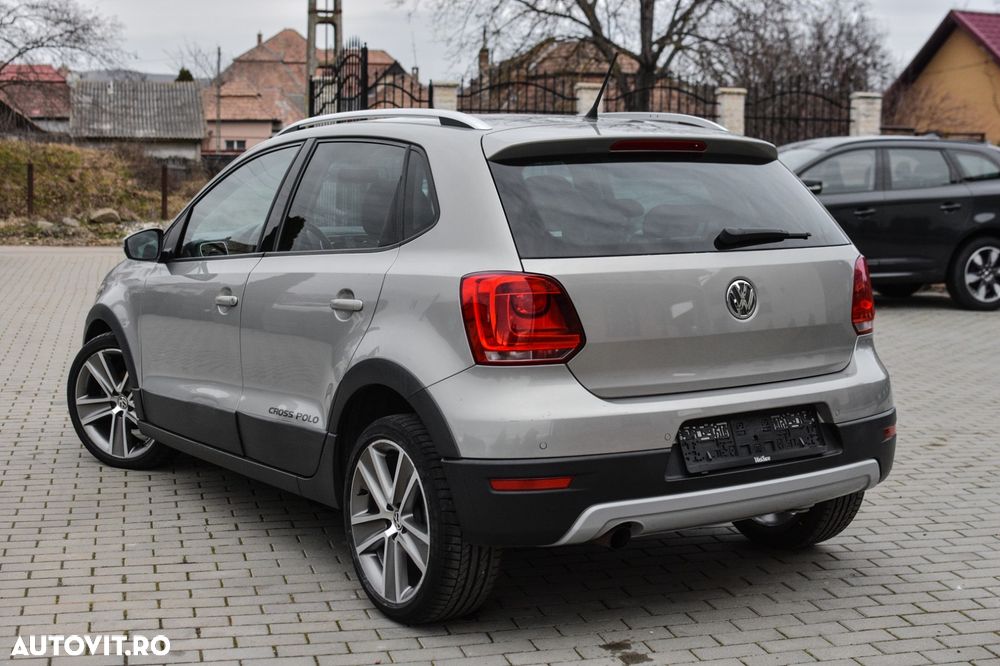 Volkswagen Polo 1.4 FSI Sportline - 5