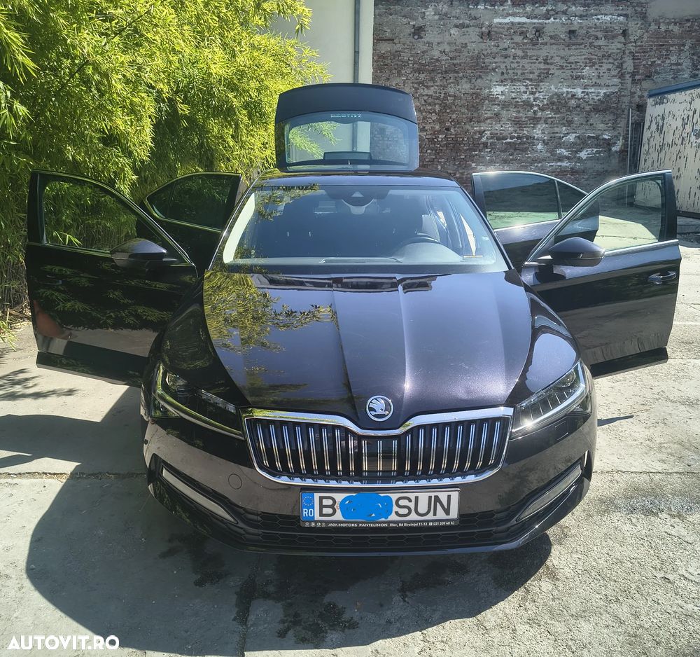 Skoda Superb 2.0 TDI DSG Ambition - 1