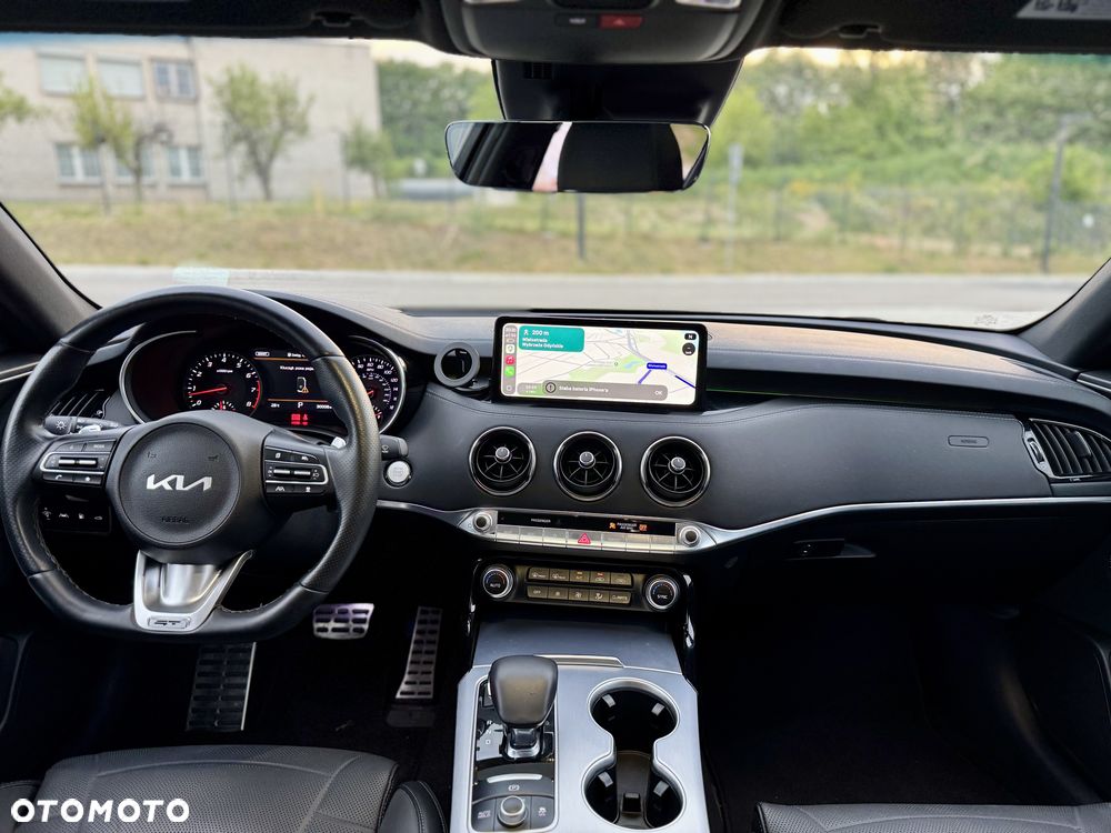 Kia Stinger - 14