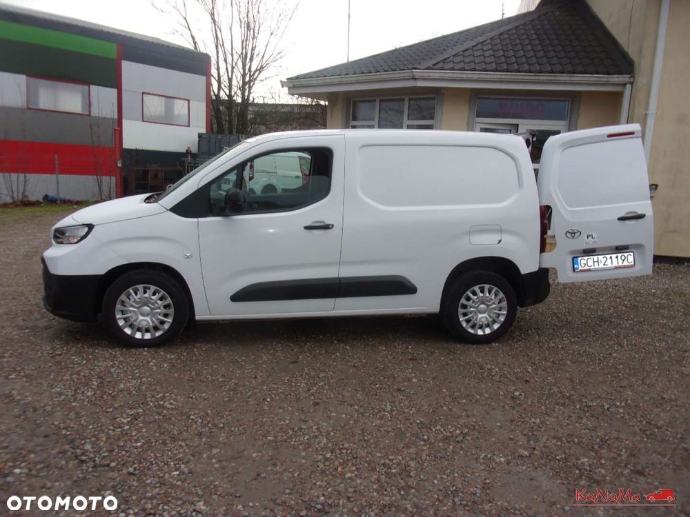 Toyota Proace City - 9