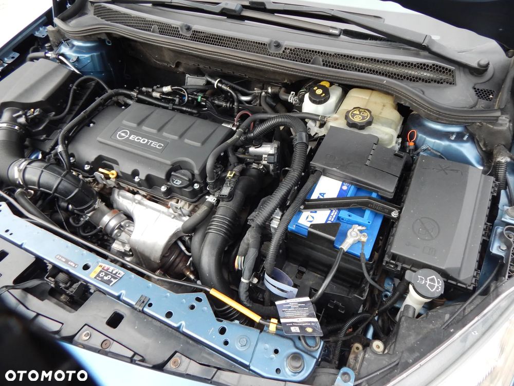 Opel Astra 1.4 T Cosmo EU6 - 34