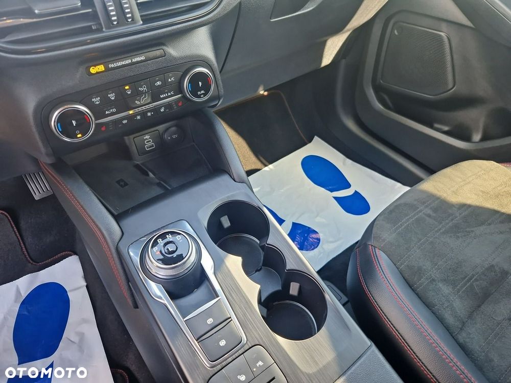 Ford Kuga - 14