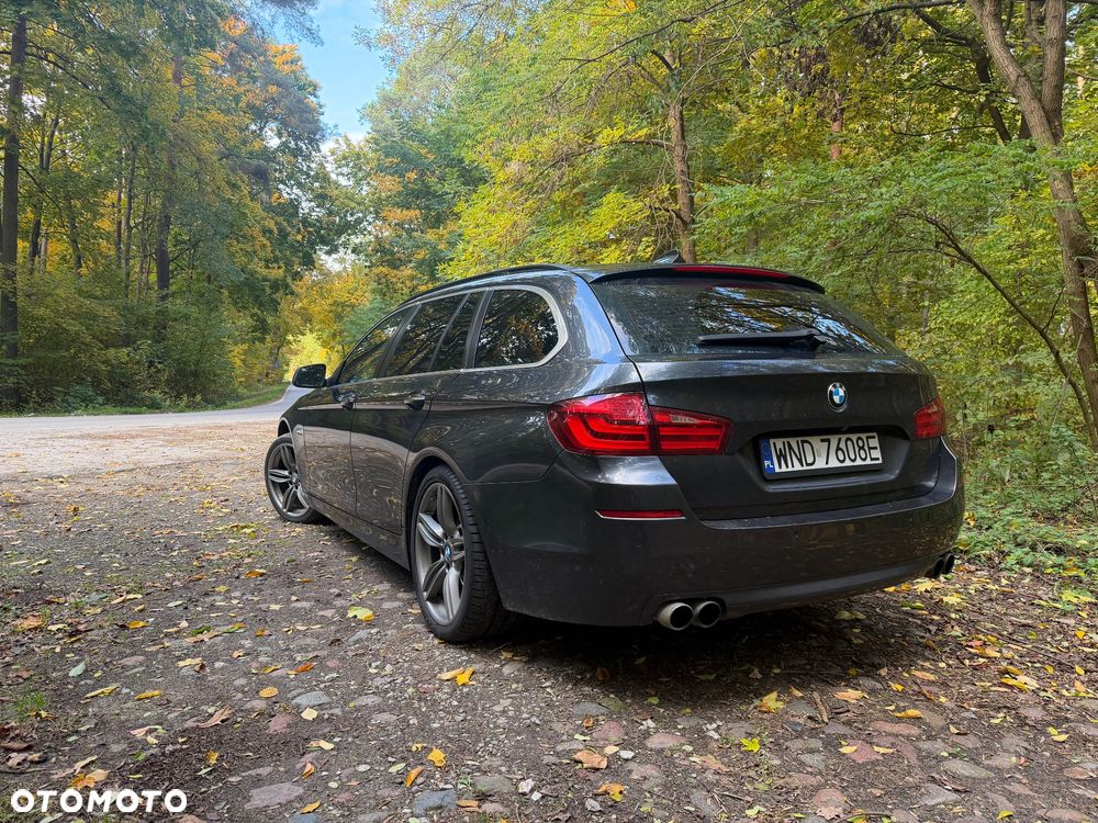 BMW Seria 5 525d Sport-Aut - 4