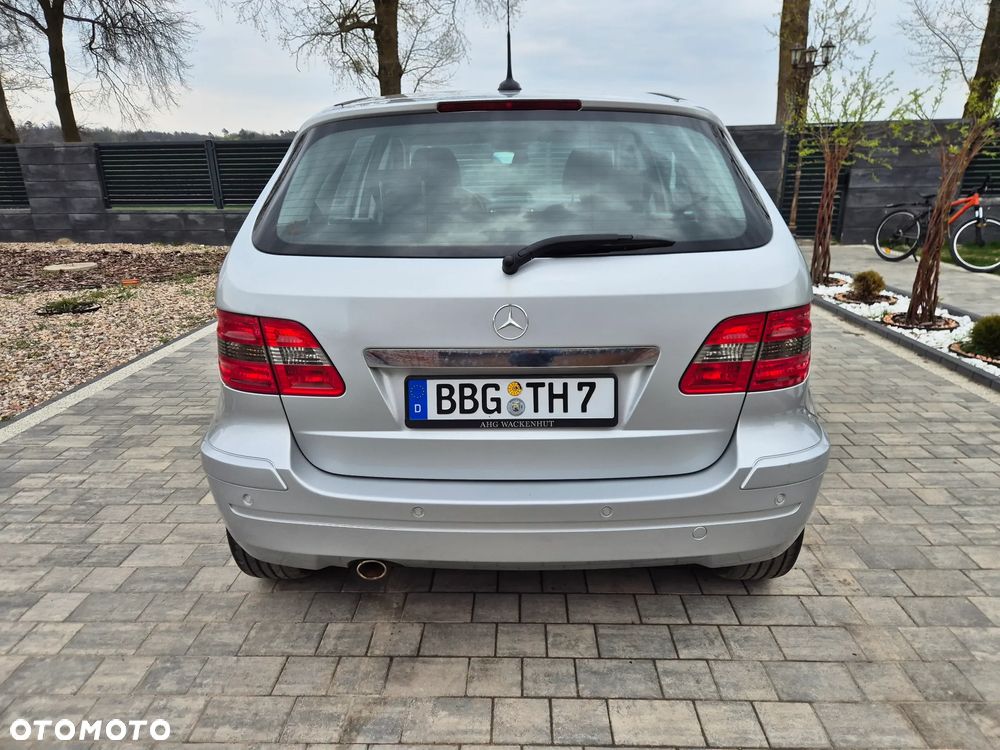 Mercedes-Benz Klasa B 200 CDI Autotronic - 9