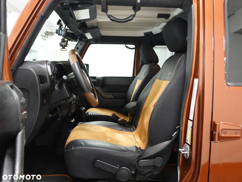 Jeep Wrangler - 19