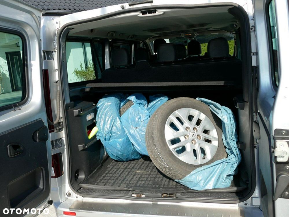 Opel Vivaro - 32