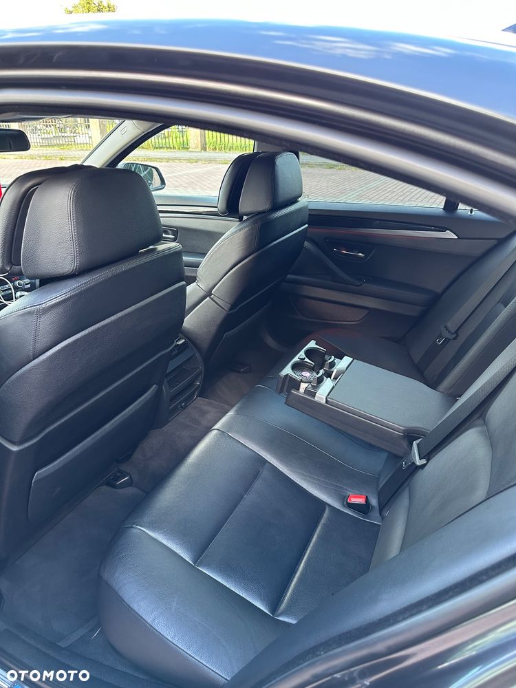 BMW Seria 5 520d - 9