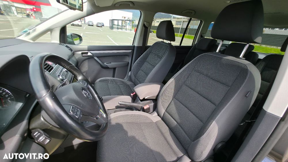 Volkswagen Touran 1.6 TDI DPF Highline - 11