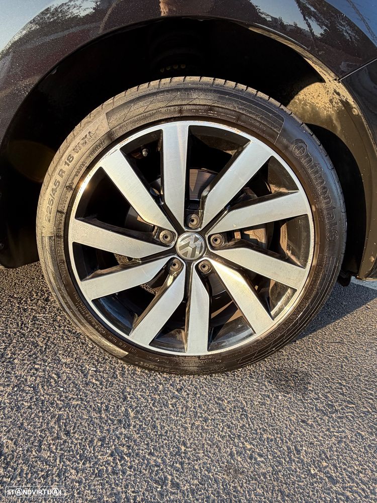 VW Sharan 1.4 TSI Highline DSG - 6