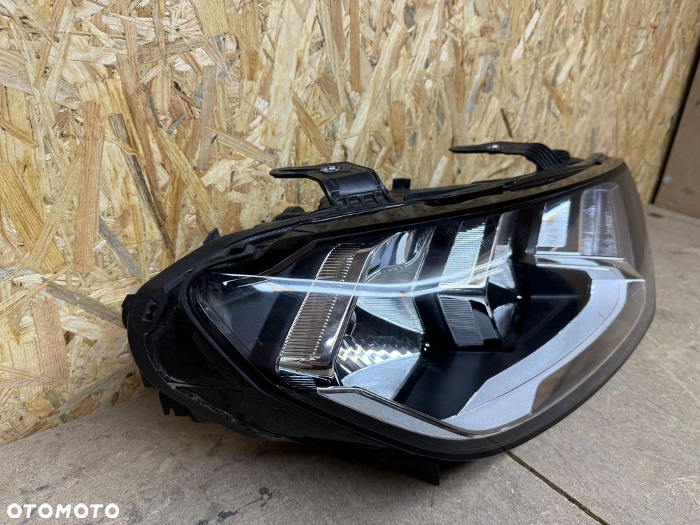 LAMPA PRZÓD PRAWA PRZEDNIA PRAWA ZWYKŁA AUDI A1 82A 82A941004 - 15