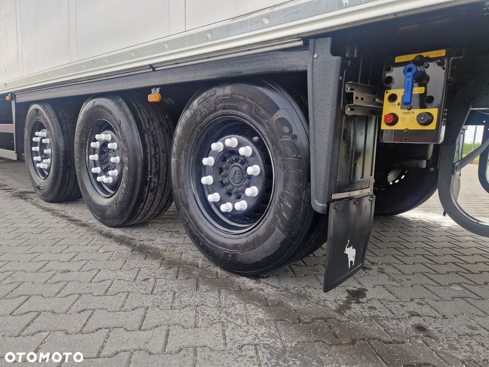 Schmitz Cargobull sko24 - 9