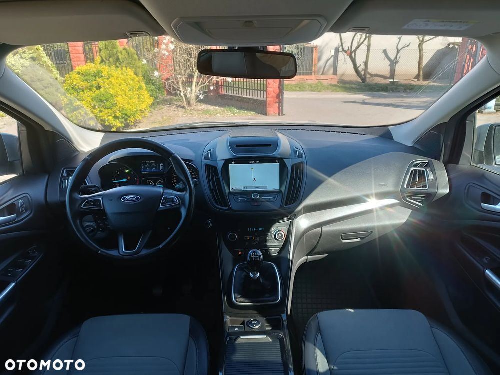 Ford Kuga 2.0 TDCi 4x2 Titanium - 10