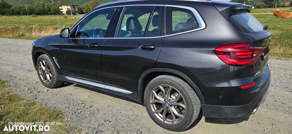 BMW X3 xDrive20i Aut. Advantage - 3