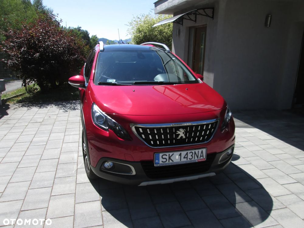 Peugeot 2008 1.2 Pure Tech Allure S&S - 11