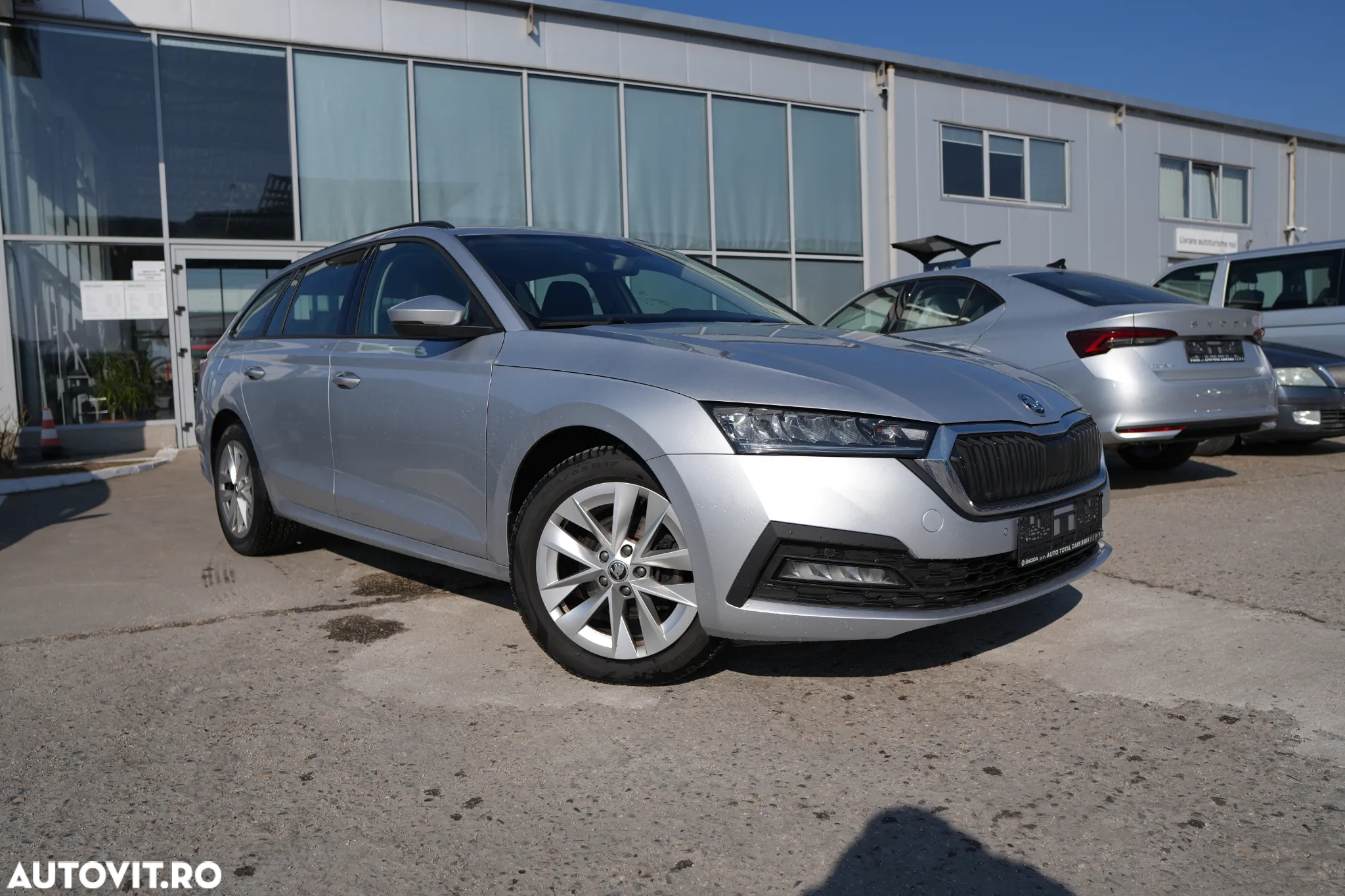 Skoda Octavia Combi 2.0 TDI DSG Style - 5