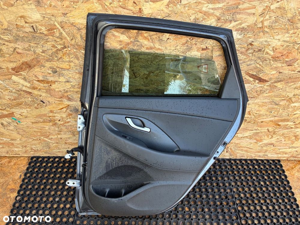 HYUNDAI I30 MK3 III LIFT KOMBI kod lak. W8U DRZWI TYŁ TYLNIE  PRAWE PRAWY - 12