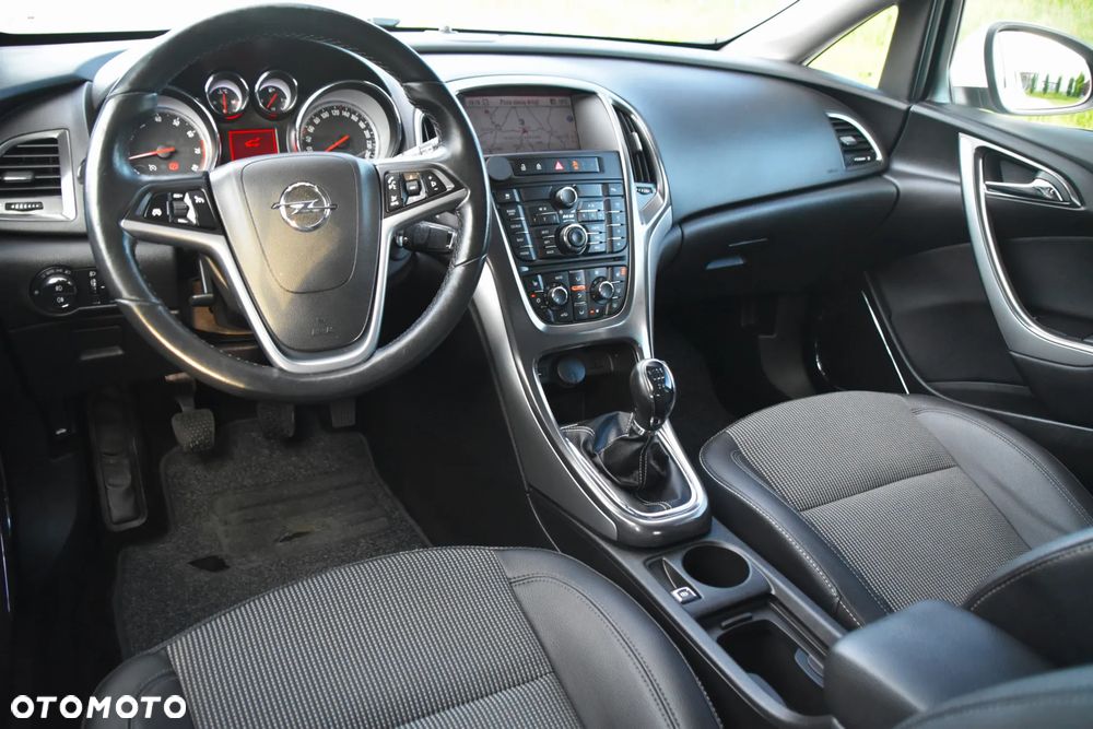 Opel Astra 1.6 Turbo White Edition - 5