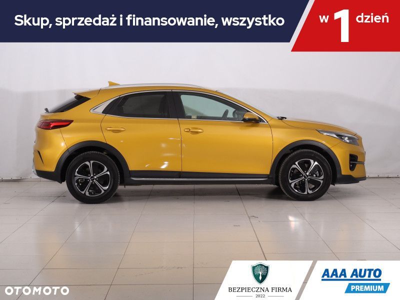 Kia XCeed - 8