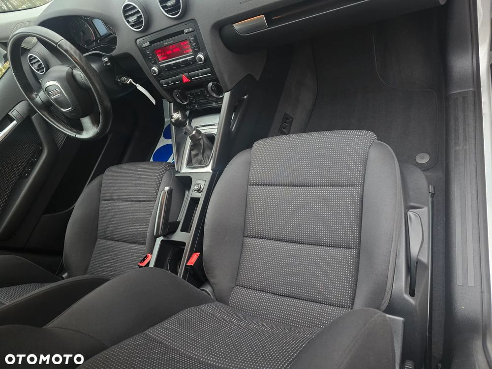 Audi A3 Sportback 1.4 TFSI Attraction - 28
