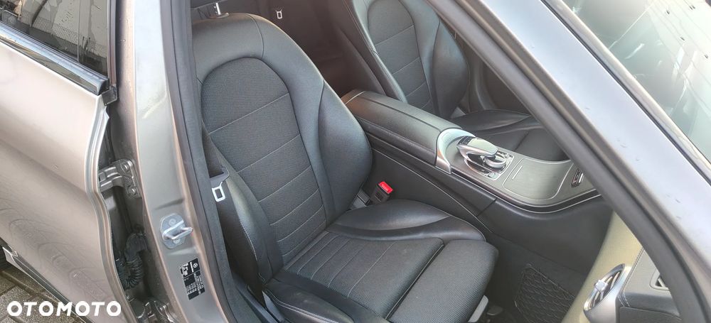 Mercedes-Benz Klasa C 220 d 9G-TRONIC - 12