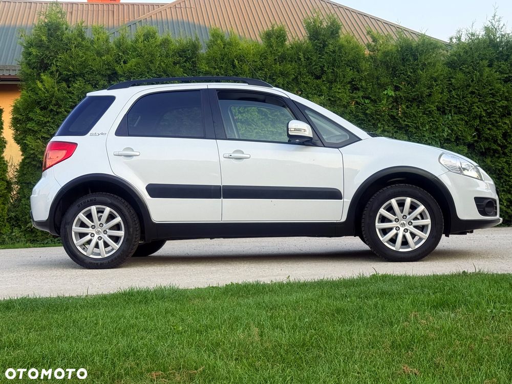 Suzuki SX4 1.6 VVT 4x4 Style - 23