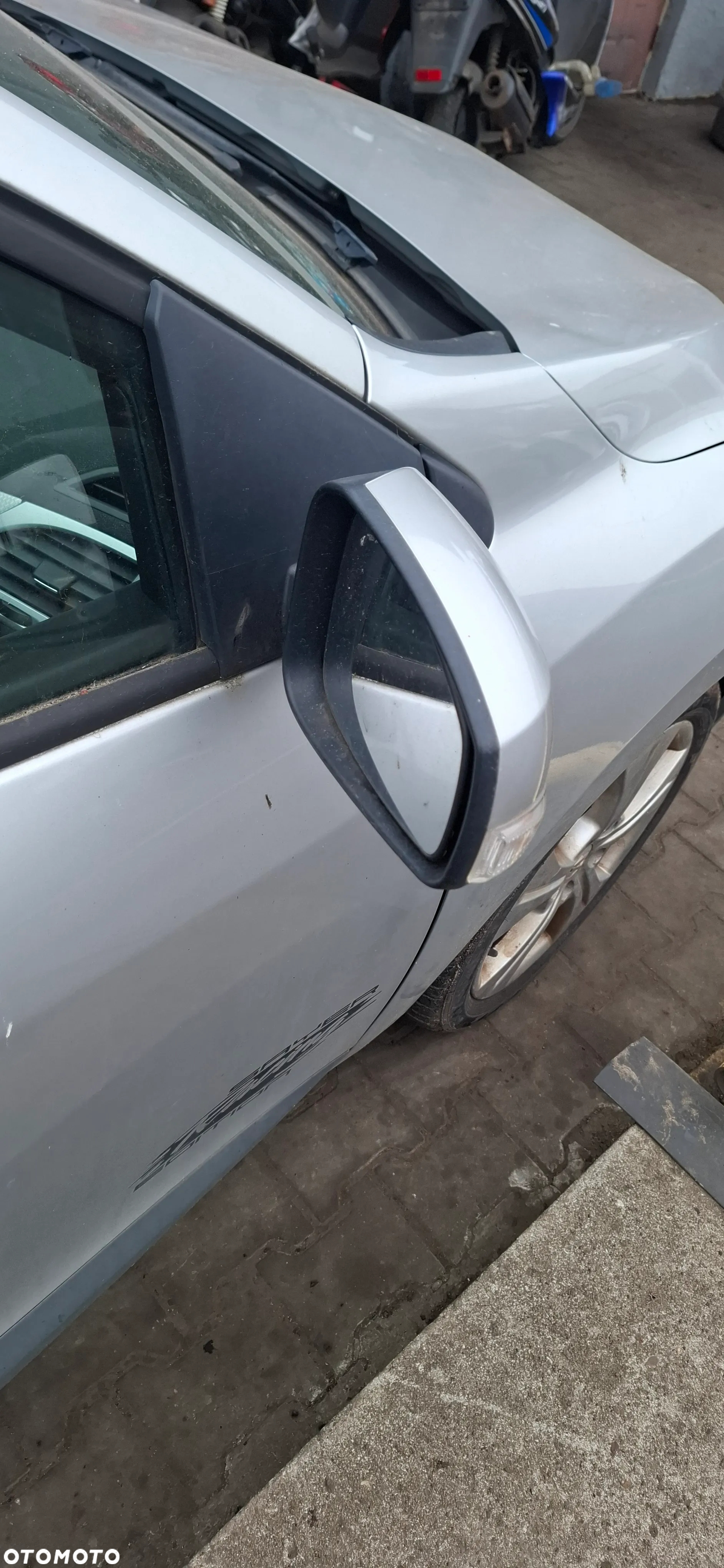 Renault MEGANE III Coupe 1,4 b  kod silnika H4J 700 na części - 5