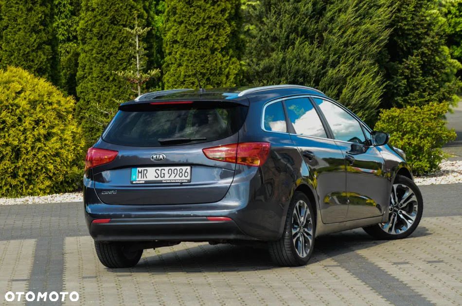 Kia Ceed 1.6 GDI SW Vision - 21