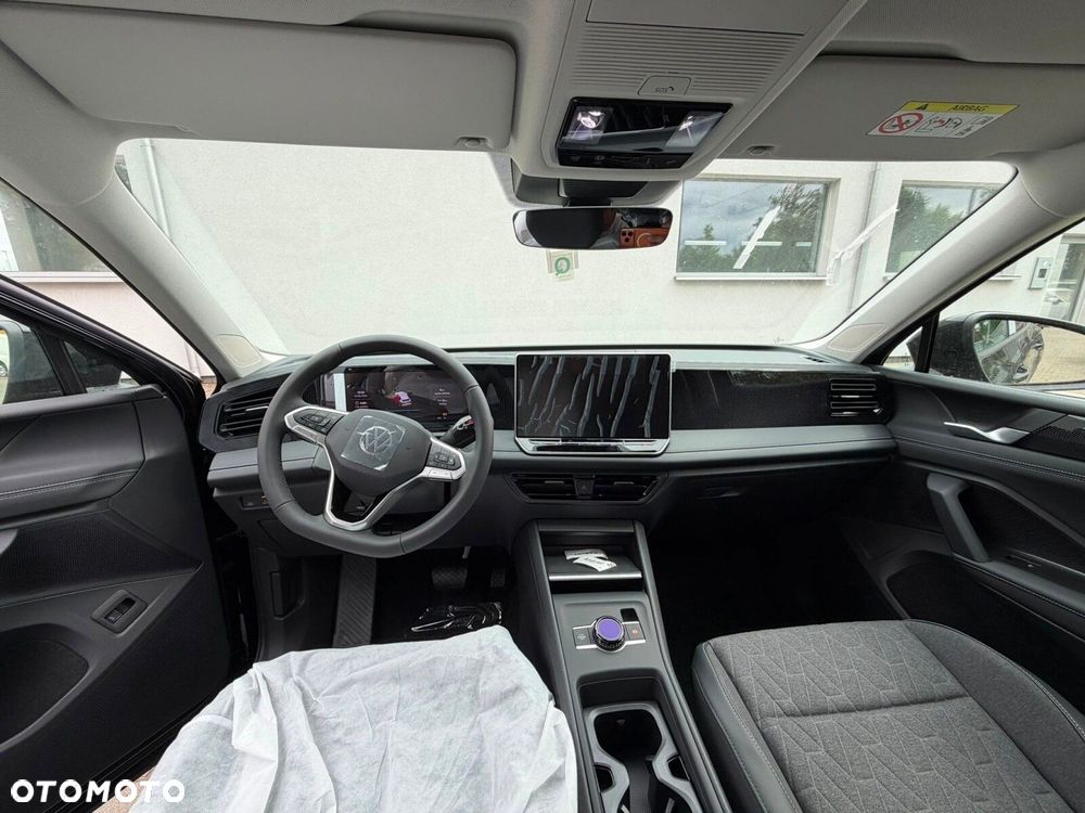 Volkswagen Tiguan - 5