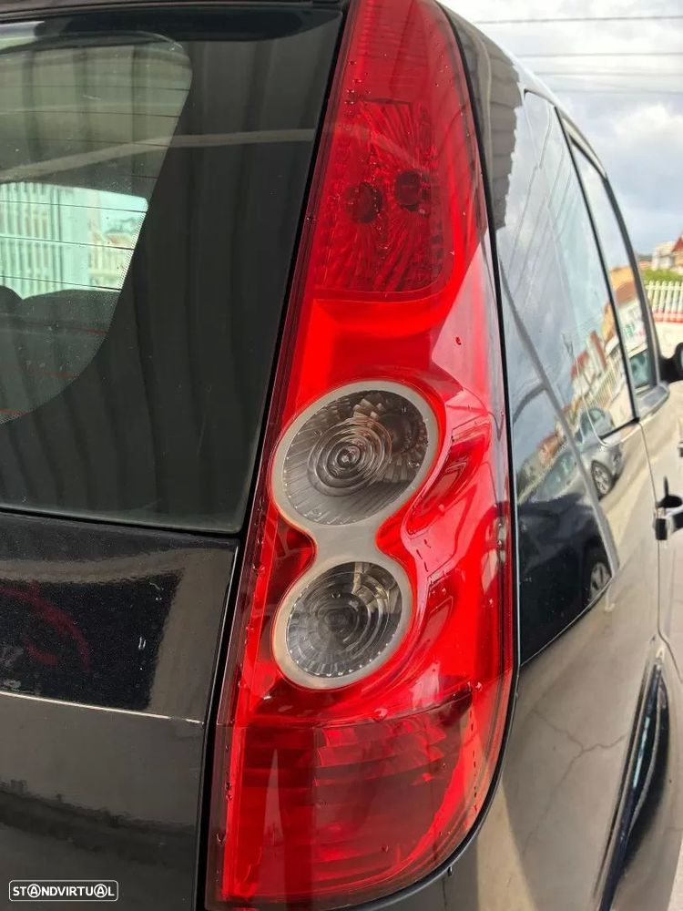 Ford Fiesta 1.25 Trend - 11