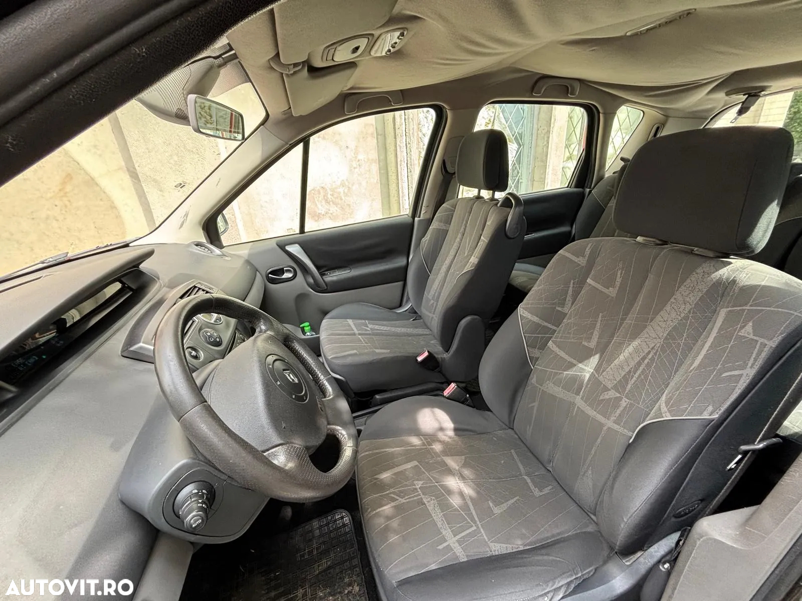Renault Scenic II 1.6 Confort Dynamique - 2