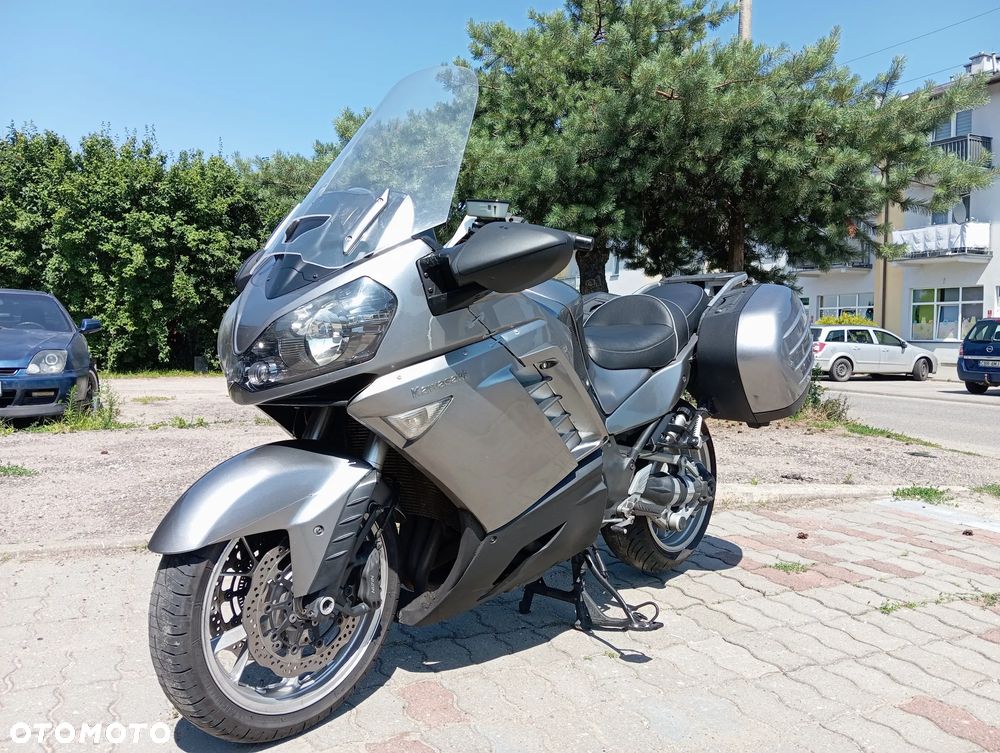 Kawasaki GTR - 1