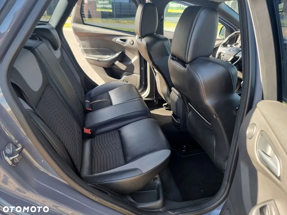 Ford Focus 2.0 TDCi ST - 21