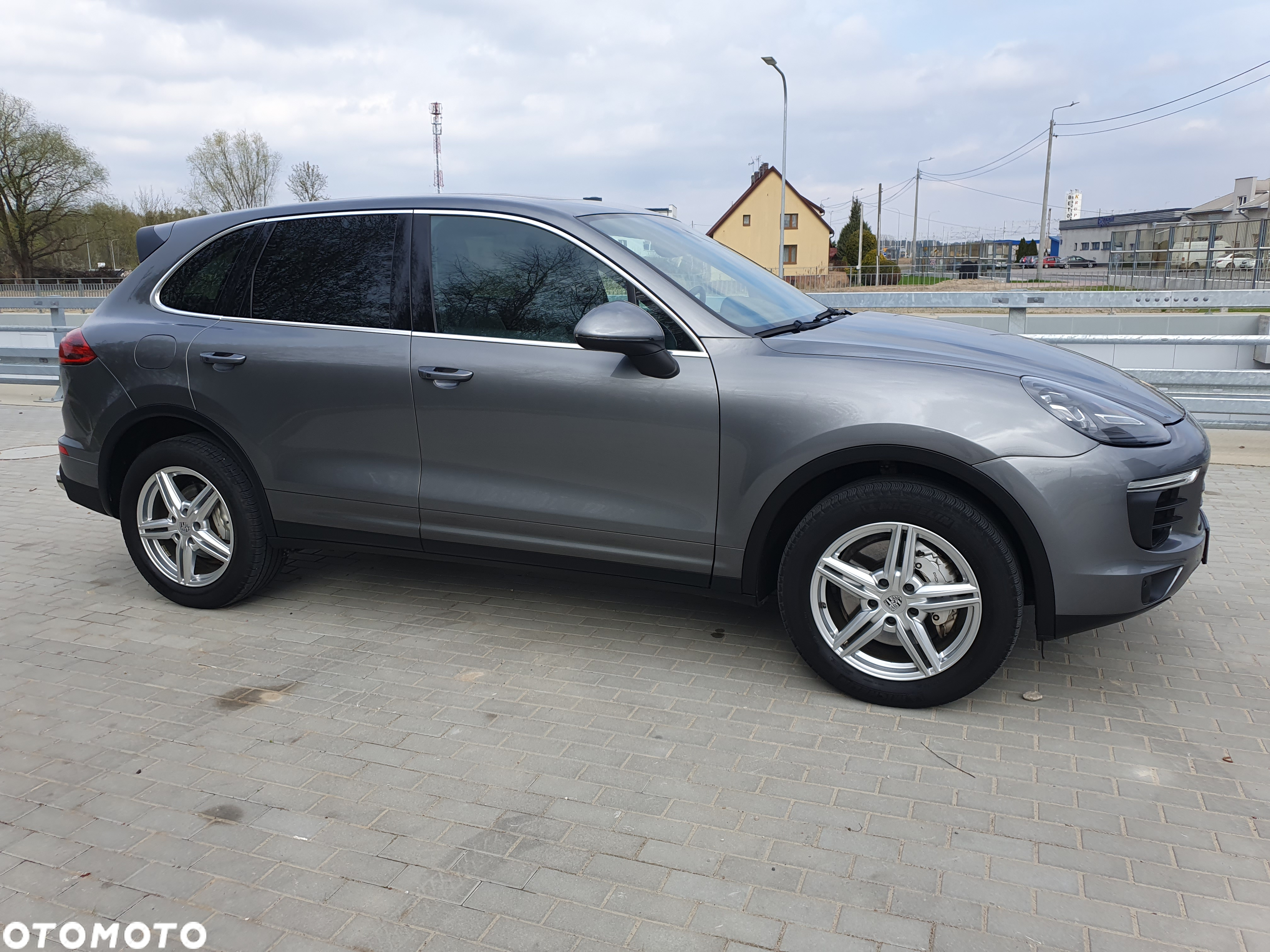 Porsche Cayenne S - 13