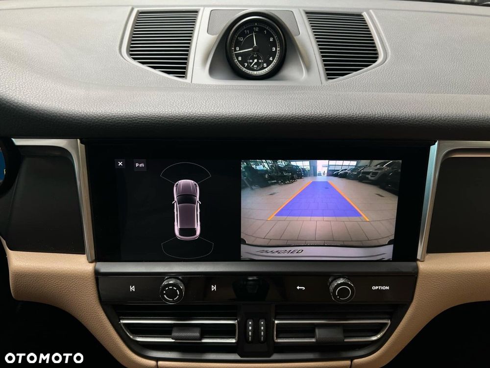 Porsche Macan Standard - 19